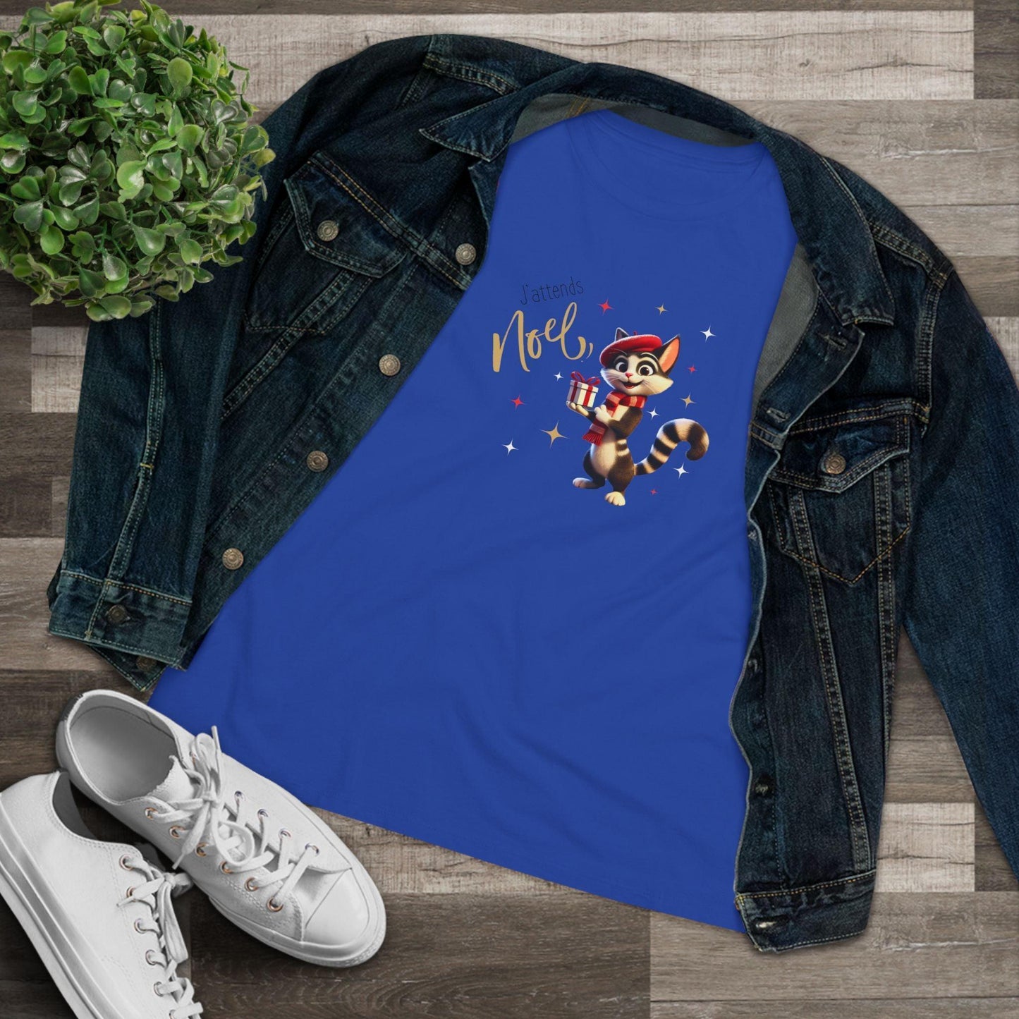 J'attends Noël 🐈⬛ Women's Tee 🎄 A purr-fectly Parisian Christmas! - Whippie's