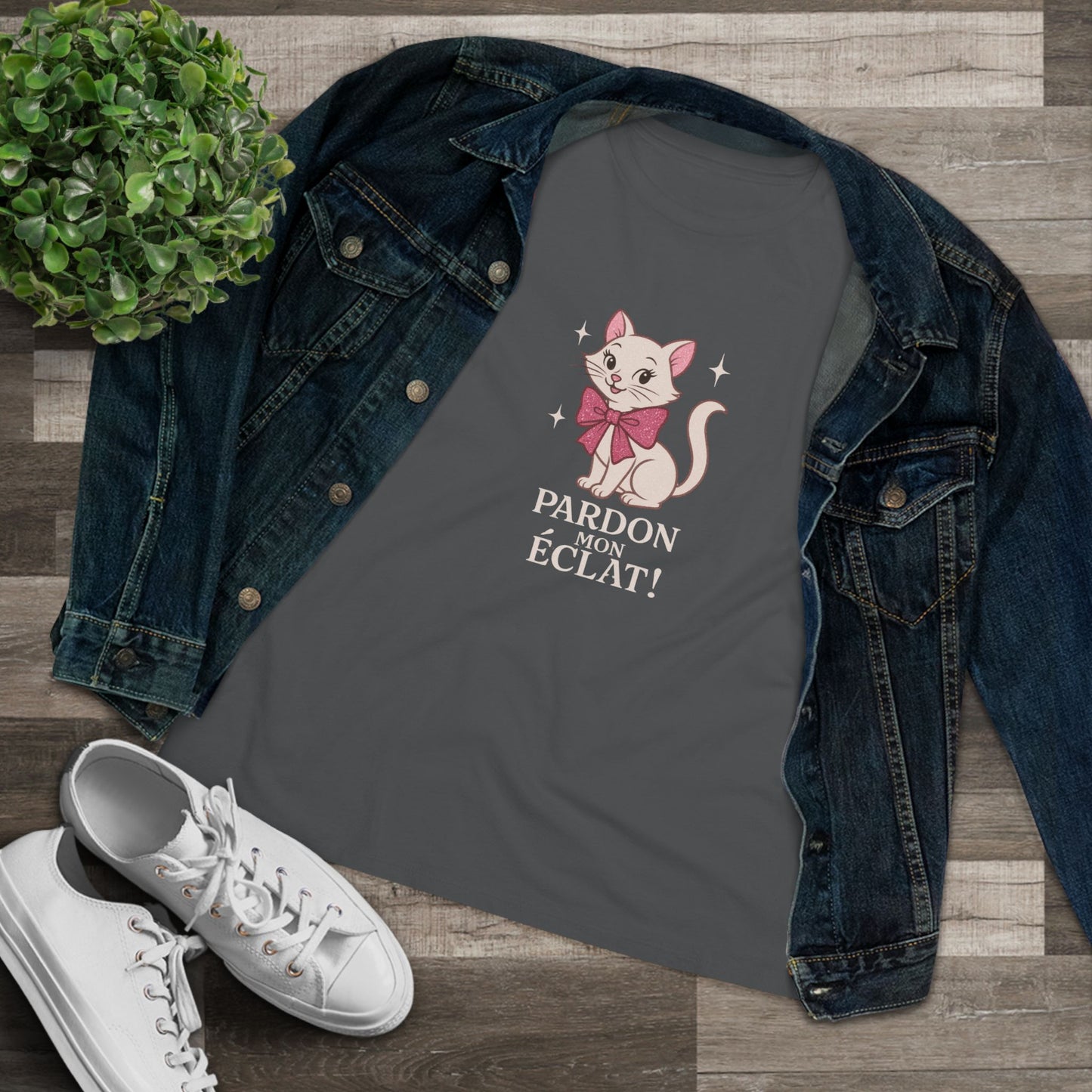 Pardon Mon Éclat White Sparkly Cat with Pink Bow Women's Tee - Whippie's