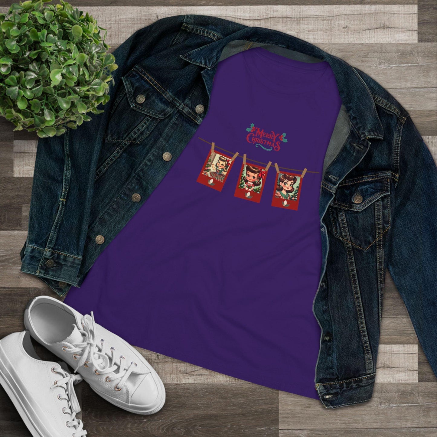 Merry Christmas - Photo Banner - Brunette Girls - Women's Softstyle Tee - Whippie's