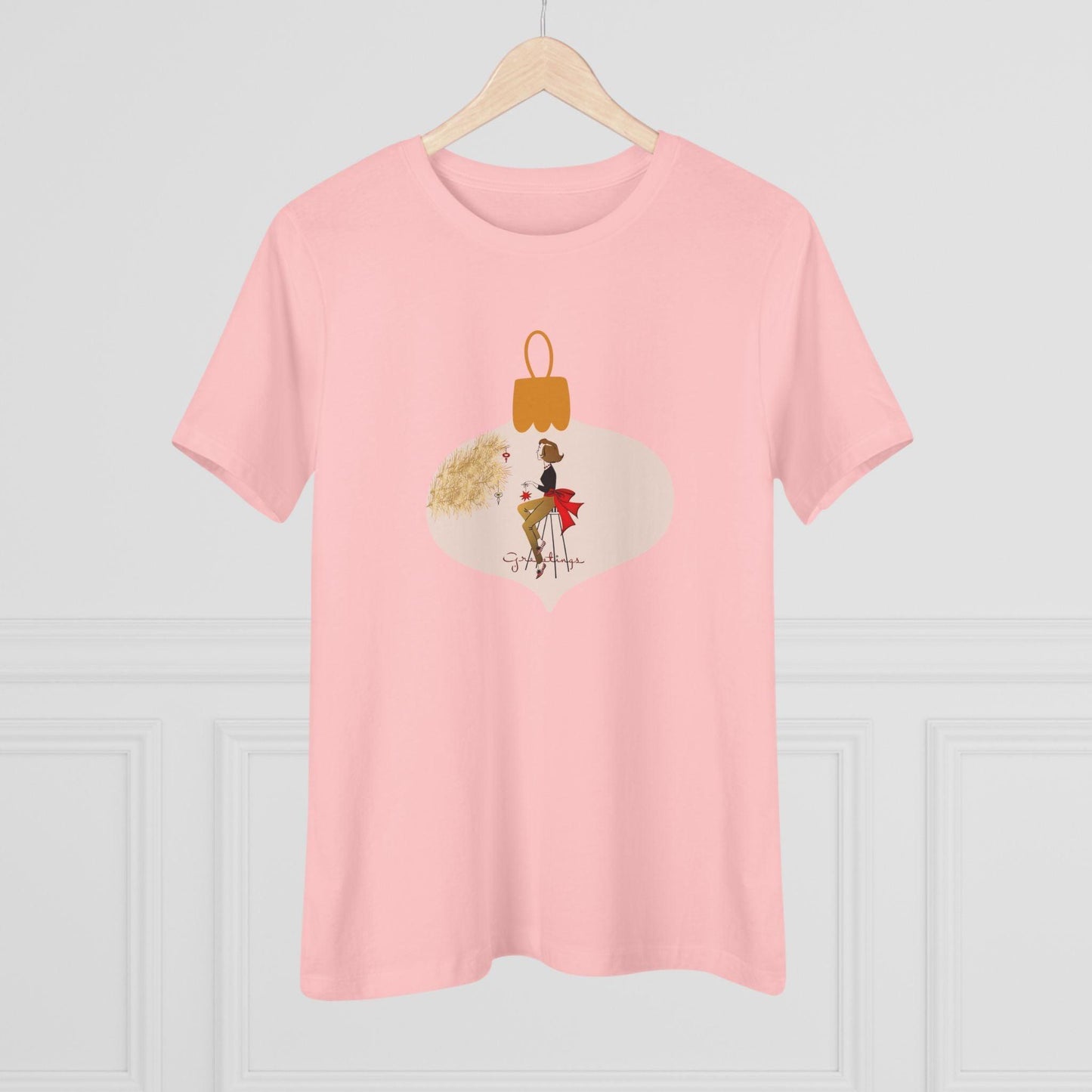 Retro Tree Decorating - Women's Tee - Whippie's