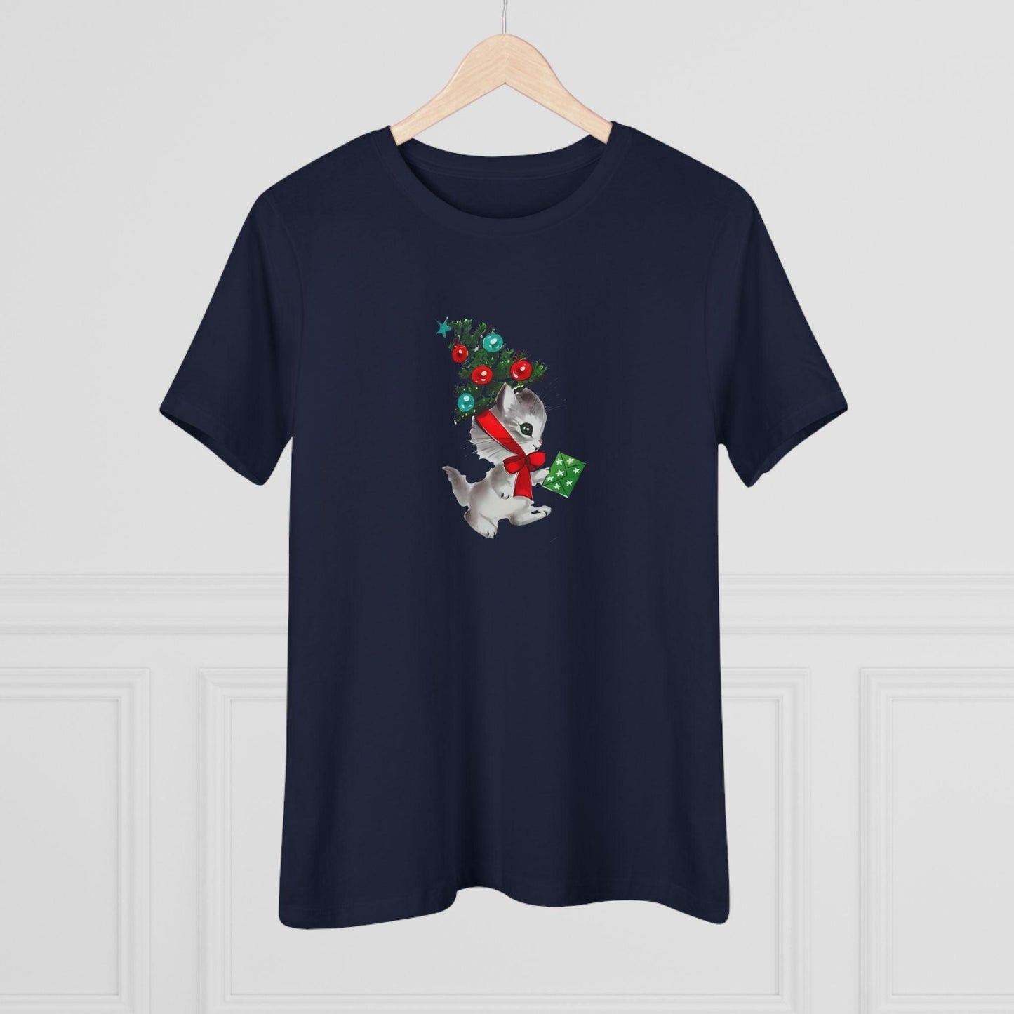 Kittie with Christmas Tree Hat and Card - Women's Softstyle Tee - Whippie's