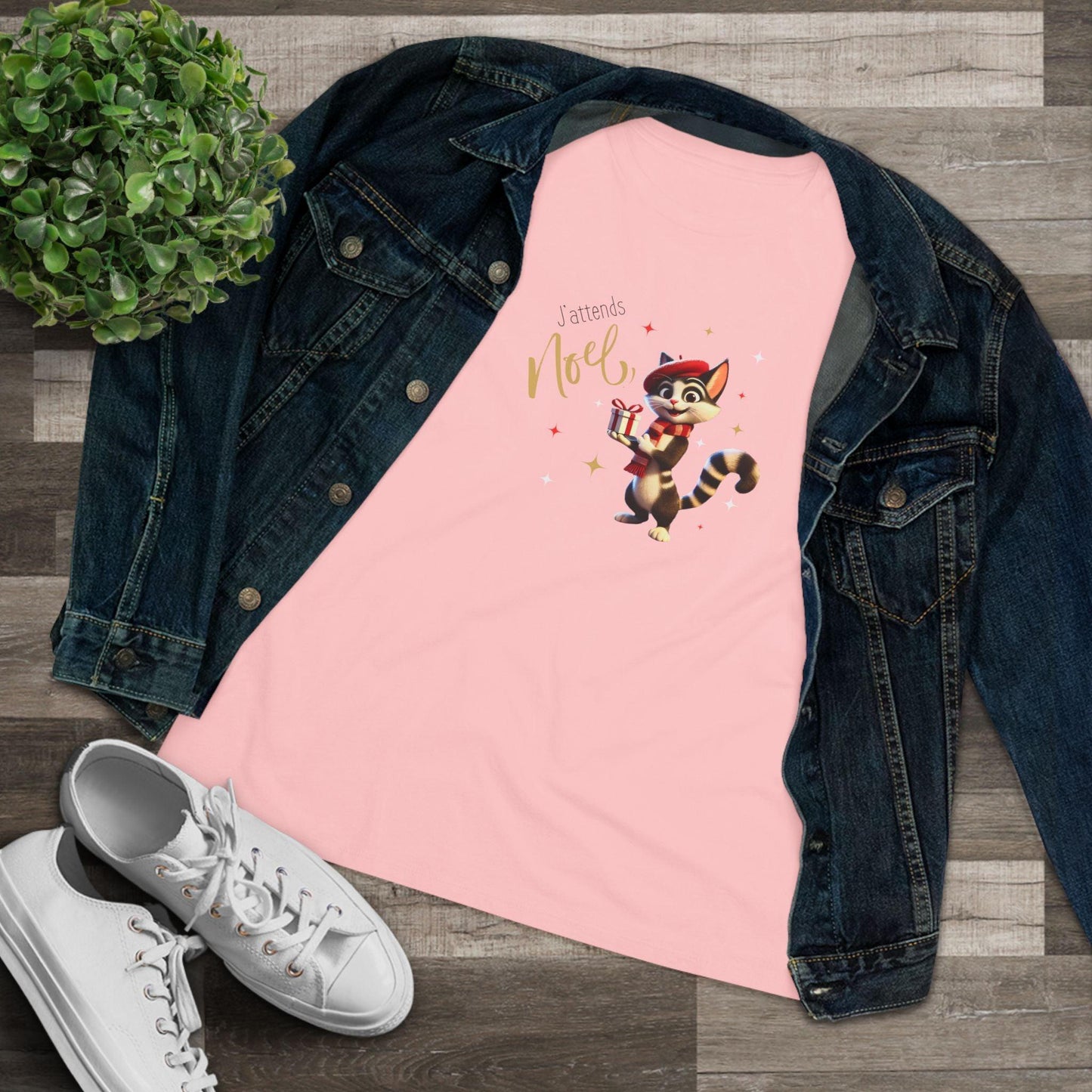 J'attends Noël 🐈⬛ Women's Tee 🎄 A purr-fectly Parisian Christmas! - Whippie's