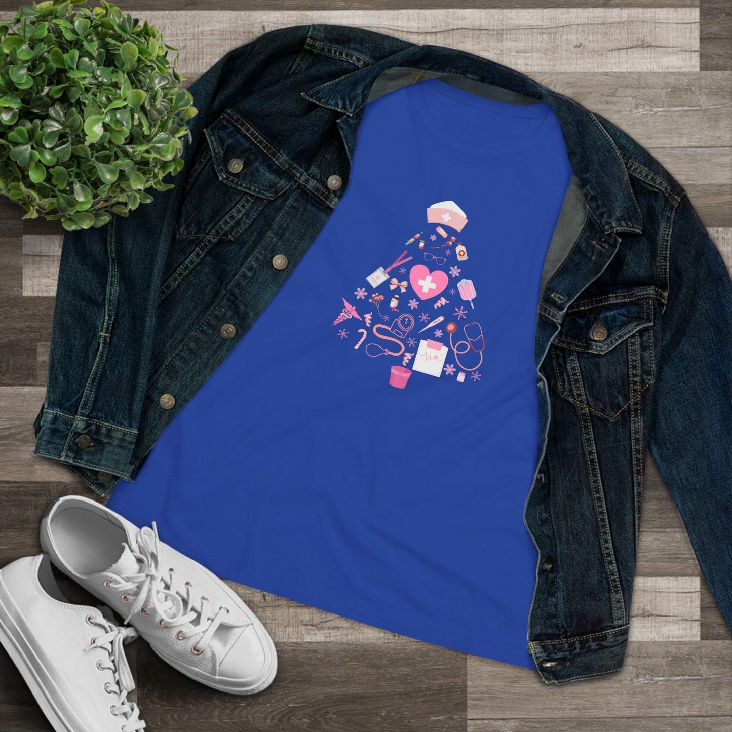 💖 Nurse's Pink Christmas Tree 💖 - Women's Softstyle T-shirt - Whippie's