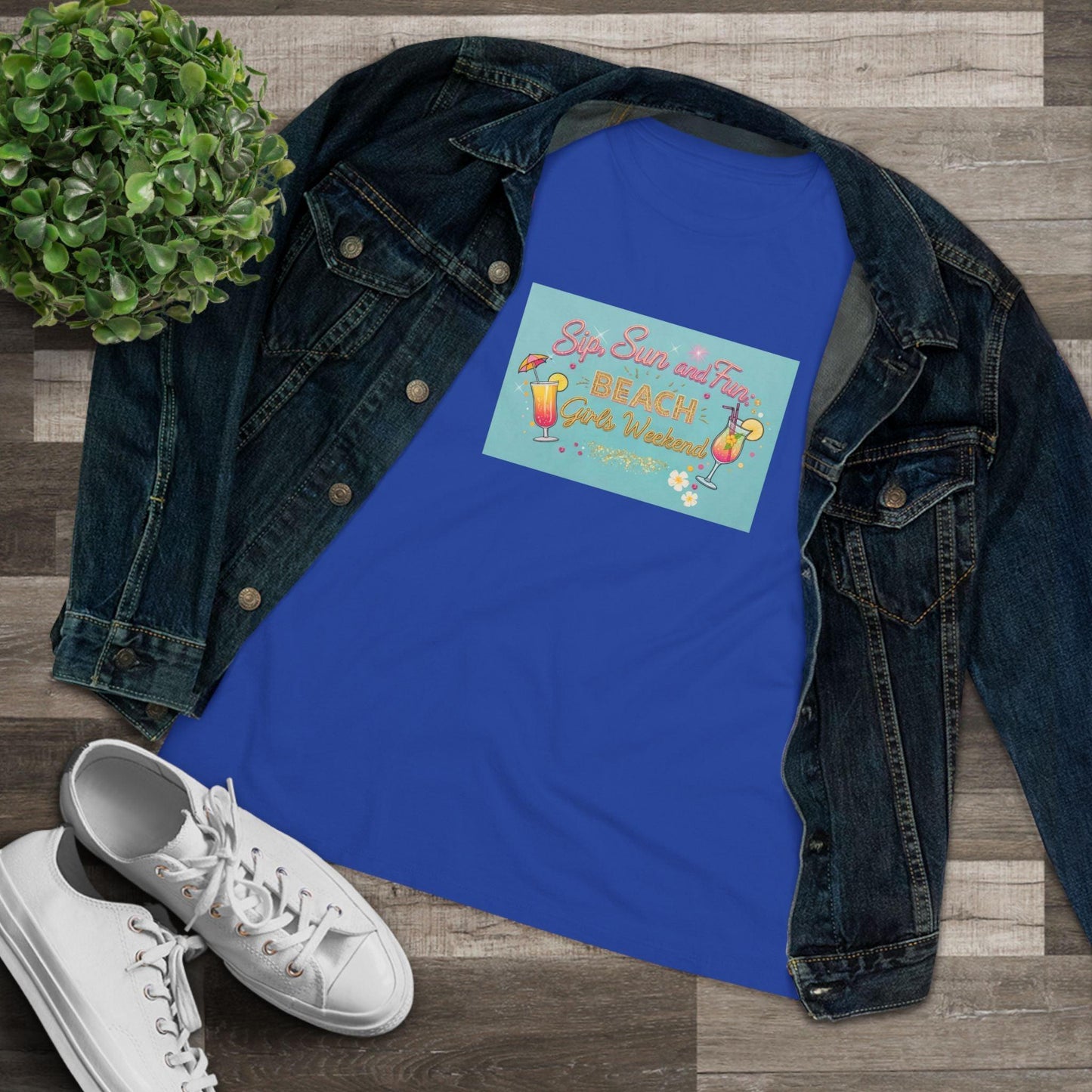 Sun, Sips, and Fun Beach Girls' Weekend - Women's Softstyle Tee - Whippie's