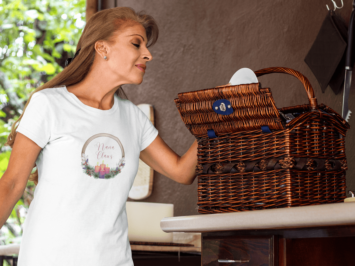 Nana Claus - Spreading Christmas Cheer! 🤶🏻🎄 - Women's Softstyle Tee - Whippie's