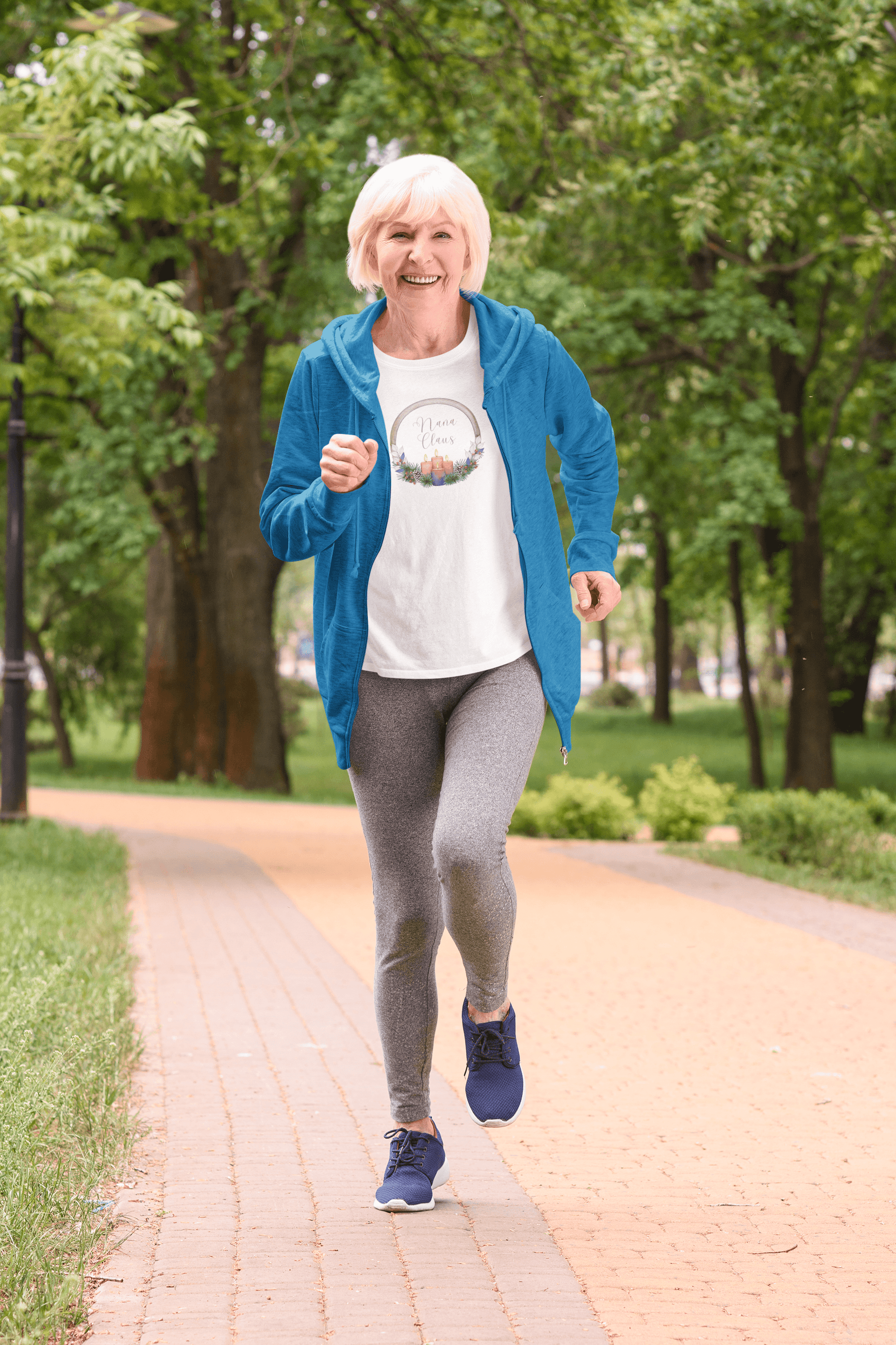 Nana Claus - Spreading Christmas Cheer! 🤶🏻🎄 - Women's Softstyle Tee - Whippie's