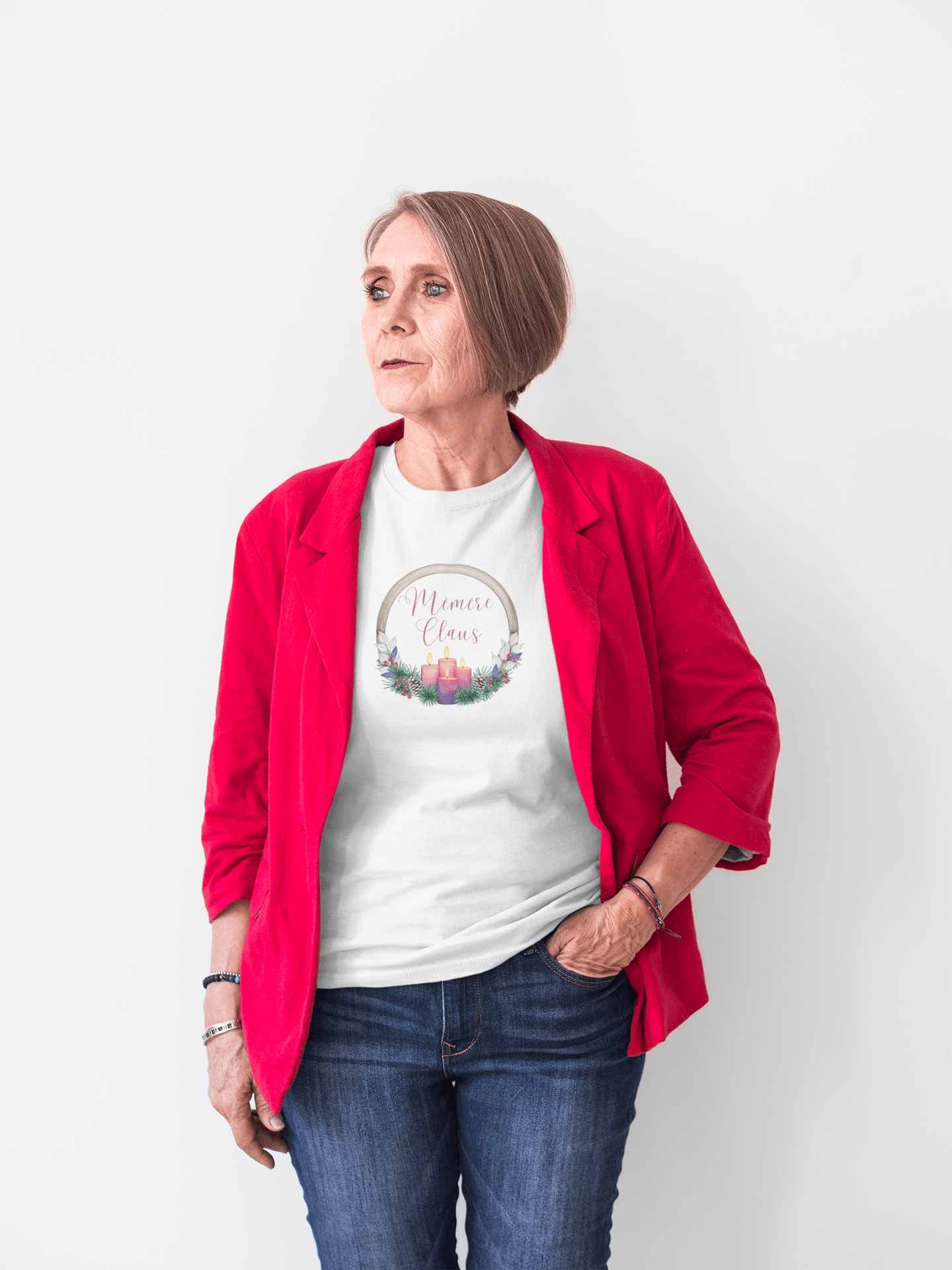 Mémère Claus - Joyeux Noël! 🤶🎄 - Women's Softstyle Tee - Whippie's