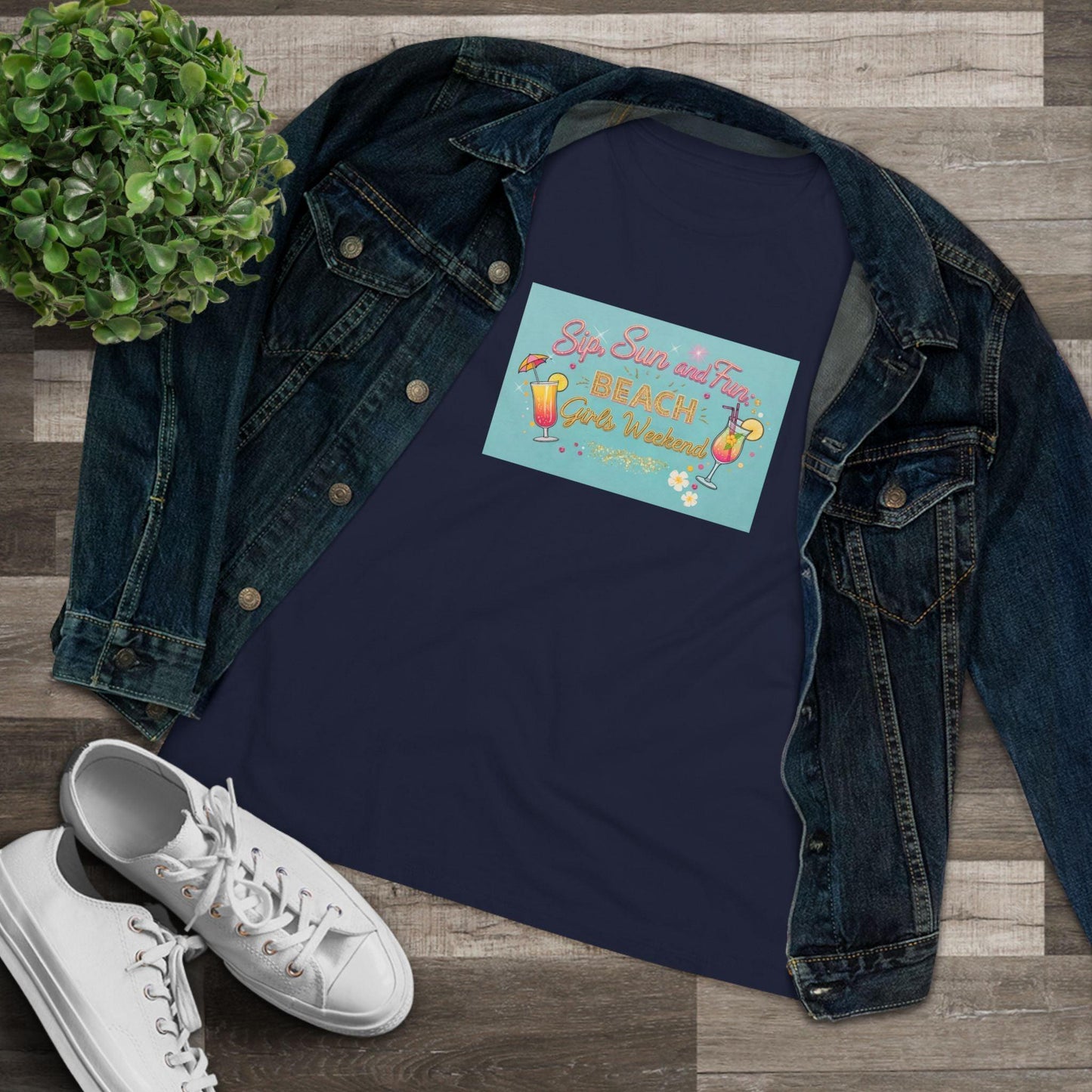 Sun, Sips, and Fun Beach Girls' Weekend - Women's Softstyle Tee - Whippie's