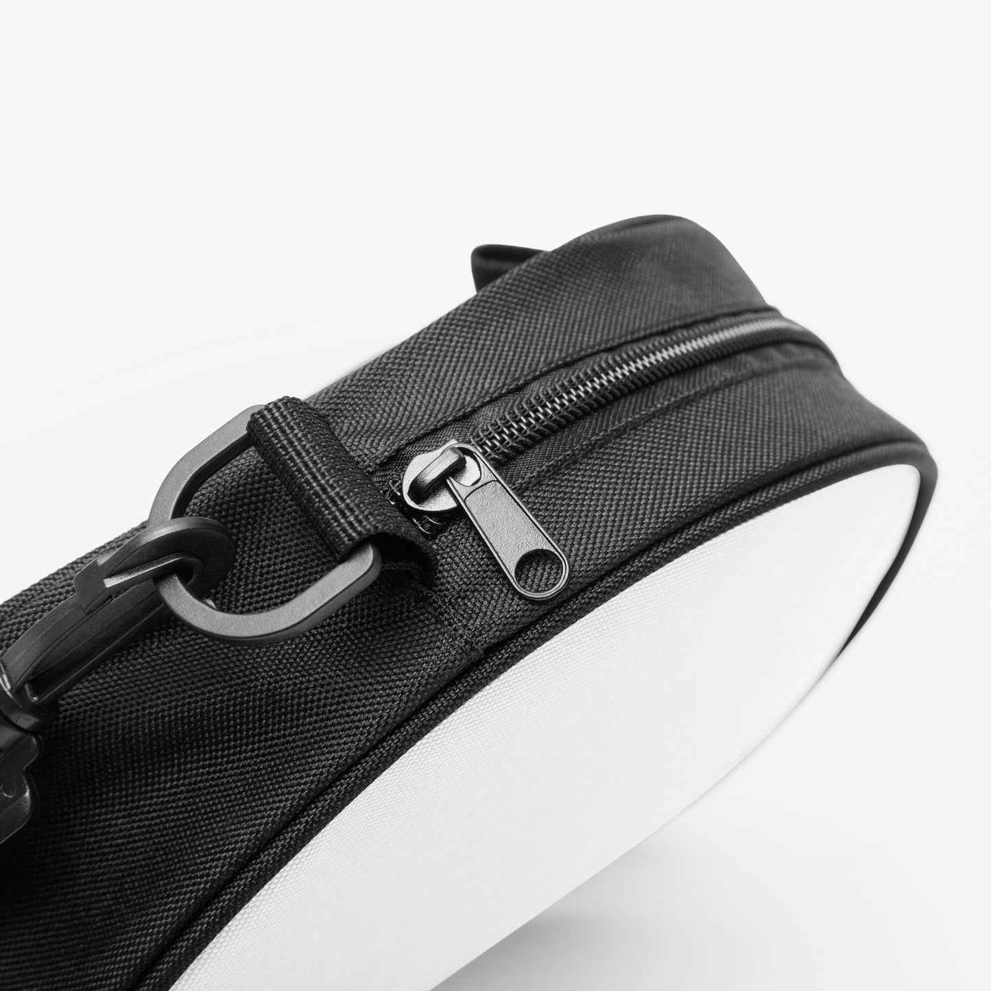 527. Pardon Mon Éclat (Excuse My Sparkle) Poddle Round Satchel Bag - Whippie's