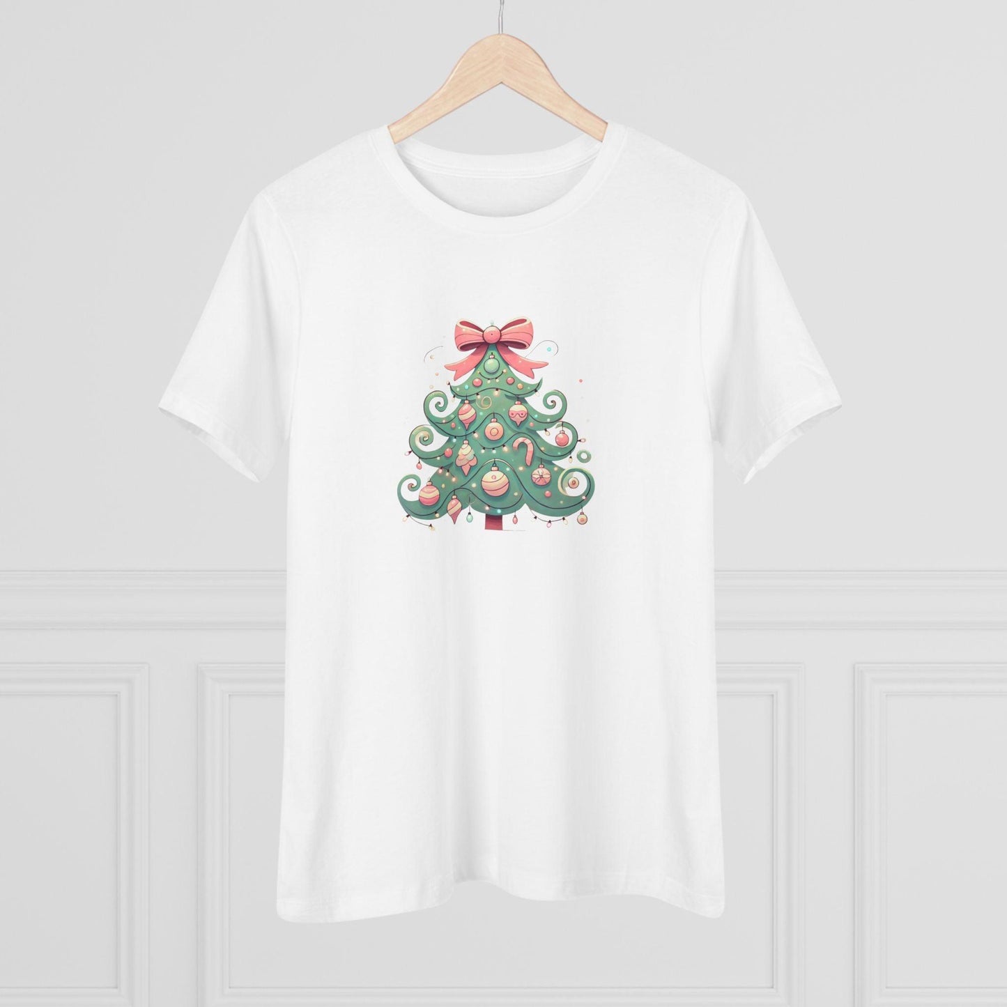 🎄💖 Pastel Dream Christmas Tree ✨🎀 - Women's Softstyle Tee - Whippie's