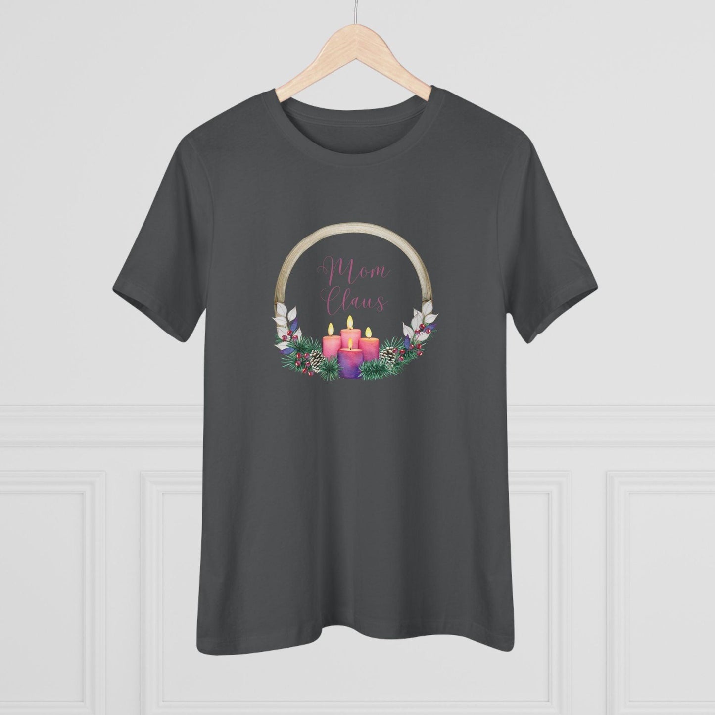 Mom Claus - Christmas Cheer! 🤶🎄 Women's Softstyle Tee - Whippie's