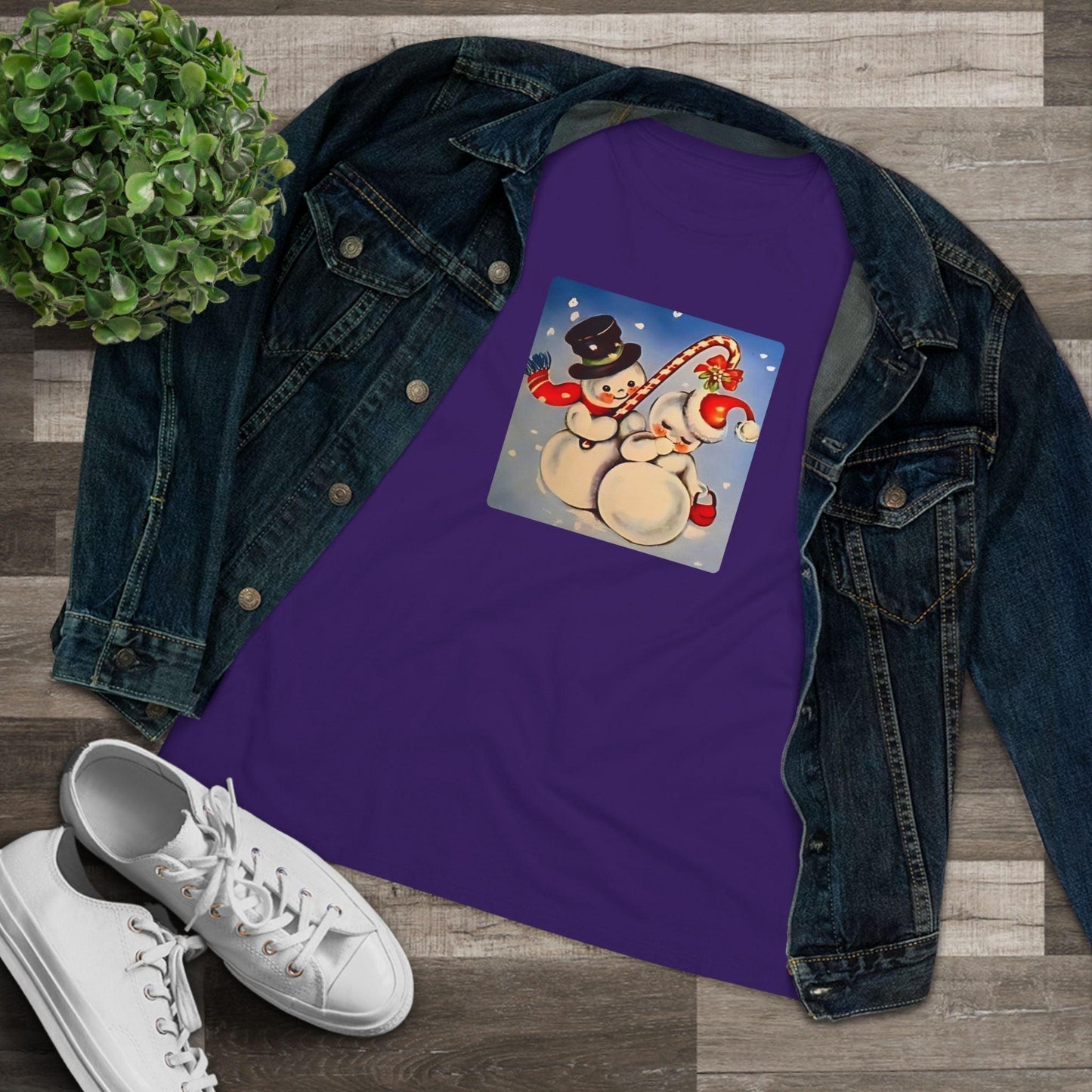 Snow Couple Mistletoe - Women's Tee - Whippie's