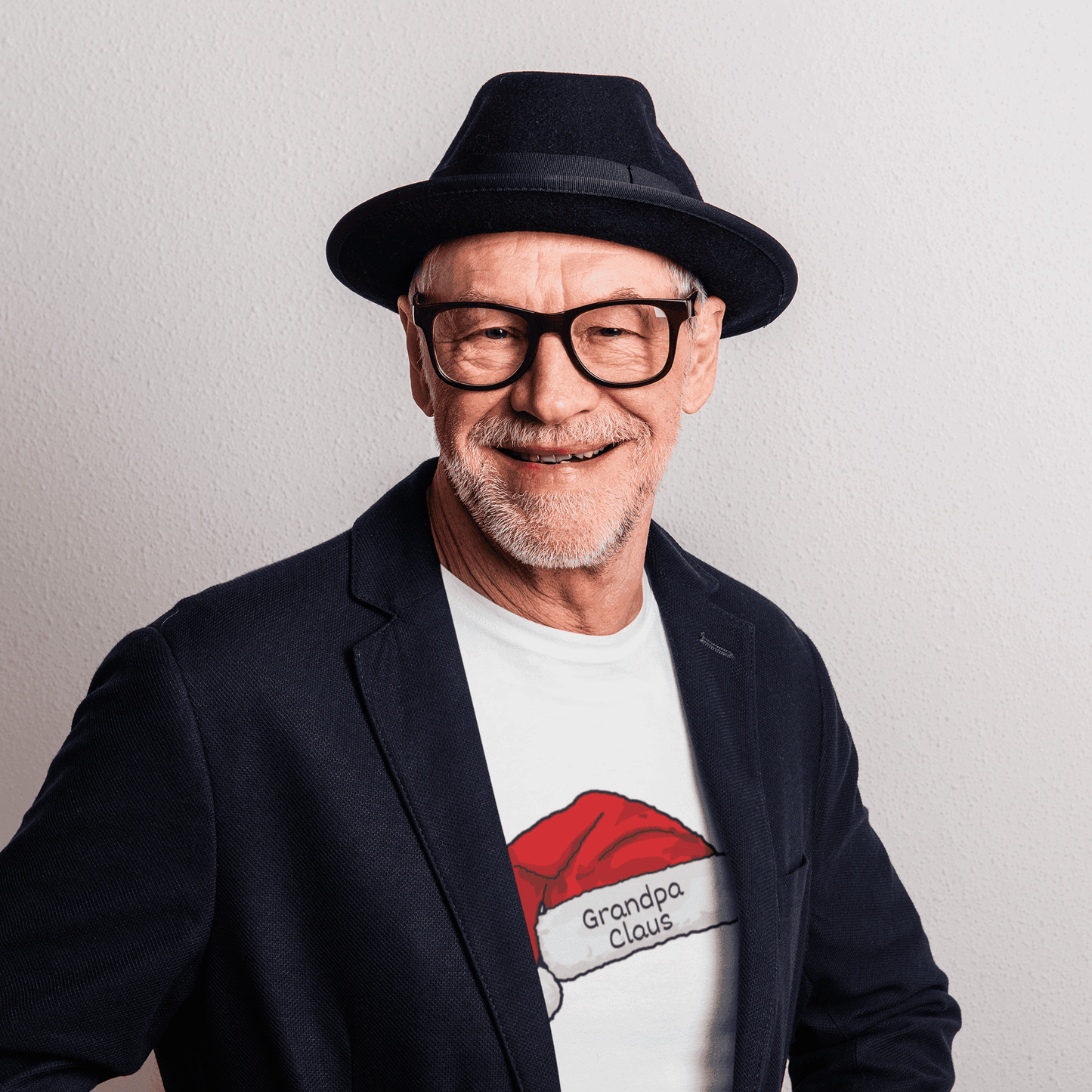 Grandpa Claus: The Gift-Giving Legend 🎅🎁- Mens Softstyle T-shirt - Whippie's
