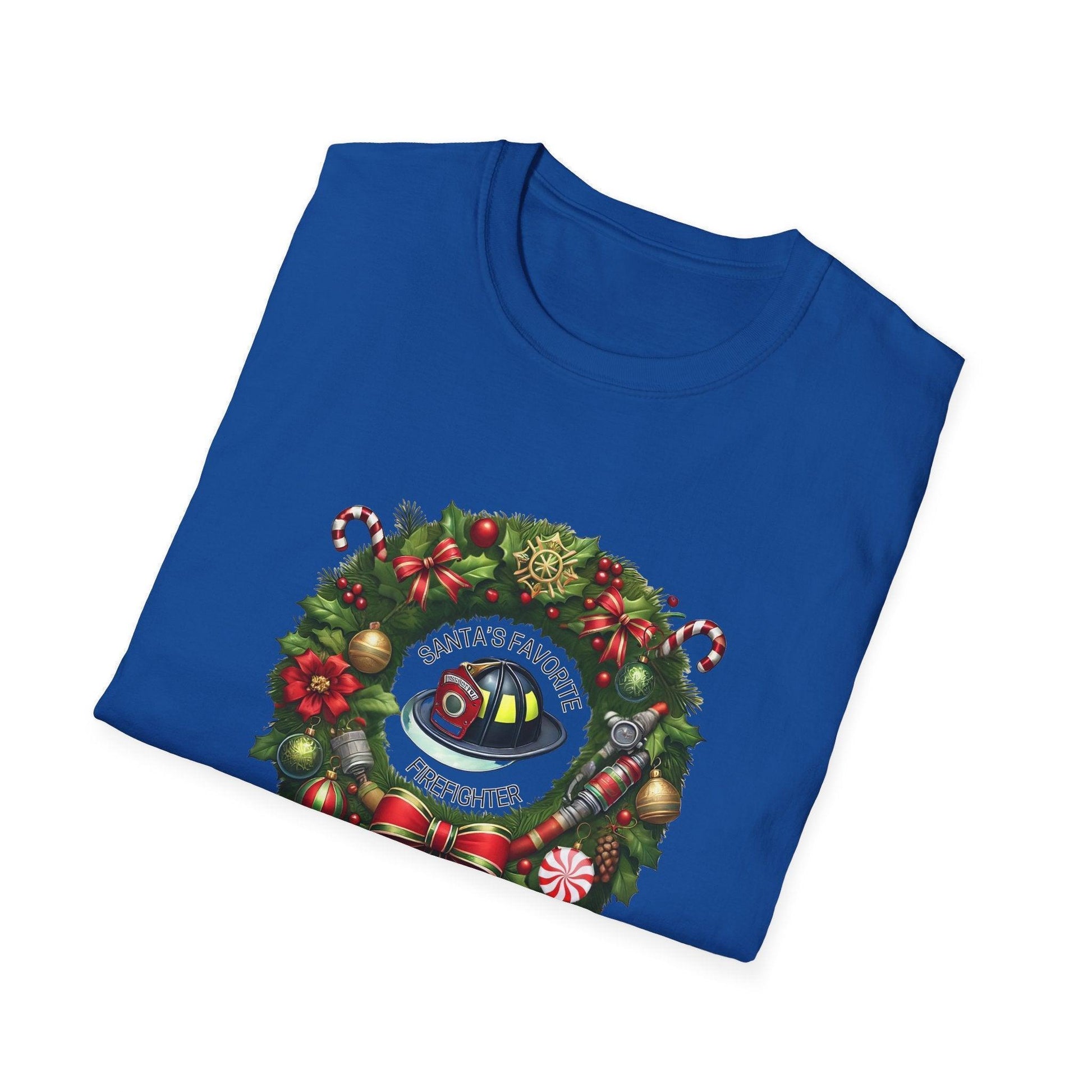 Santa's Favorite Firefighter - Wreath - Unisex Tee 🔥🎅 - Whippie's