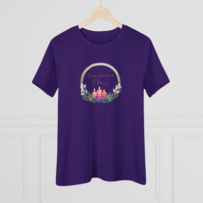 Grandmama Claus Tee - The Heart of Christmas 🤶🎄 - Women's Softstyle Tee - Whippie's