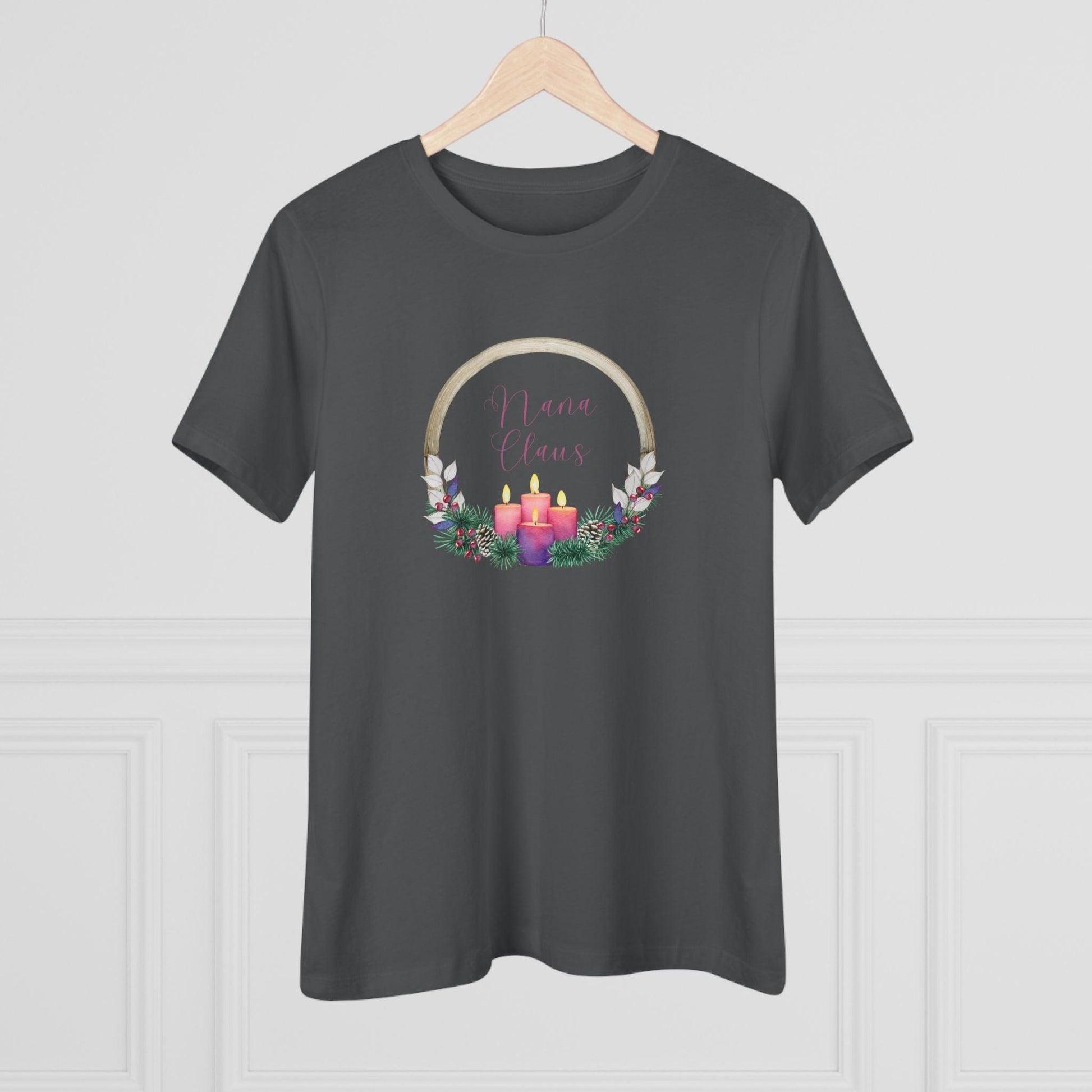 Nana Claus - Spreading Christmas Cheer! 🤶🏻🎄 - Women's Softstyle Tee - Whippie's