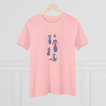 Vintage Christmas Cats Women's Tee - A Purr-fect Holiday Look!