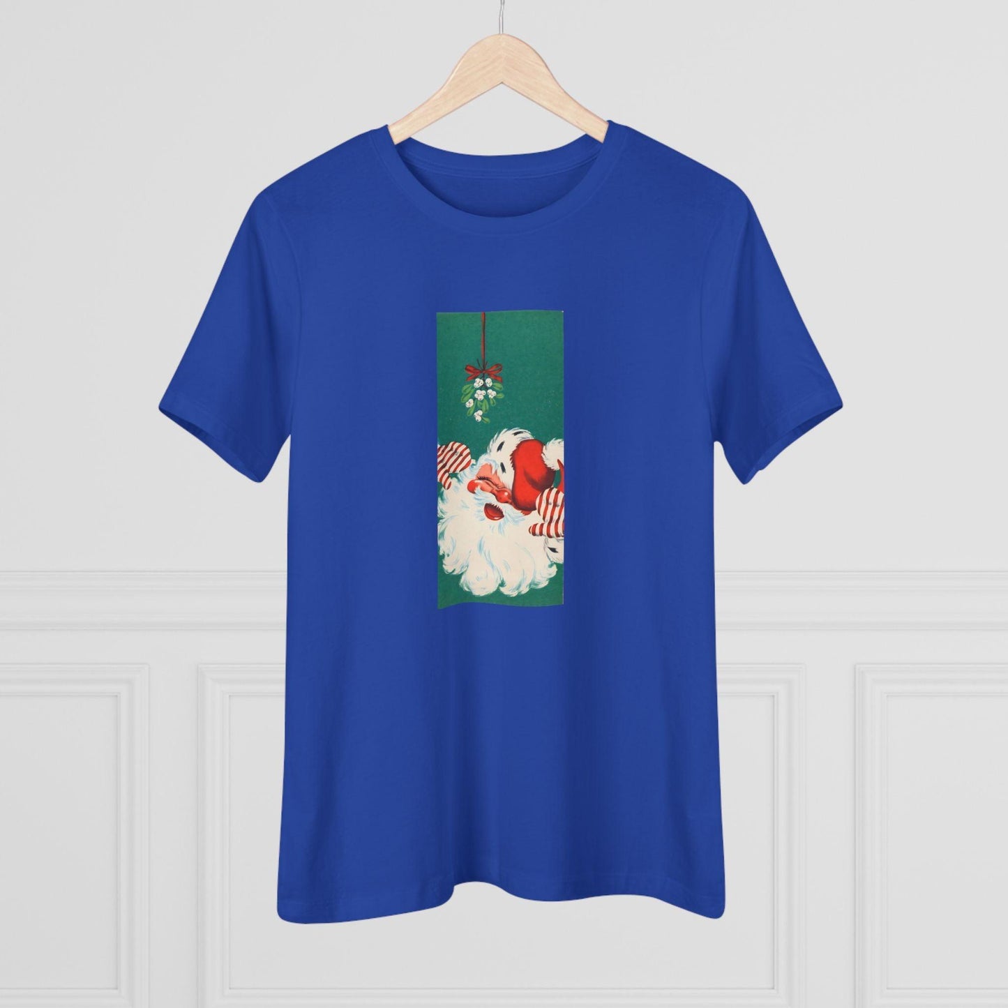 Santa Mistletoe Kisses - Women's Tee - Whippie's