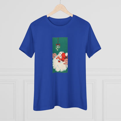 Santa Mistletoe Kisses - Women's Tee - Whippie's