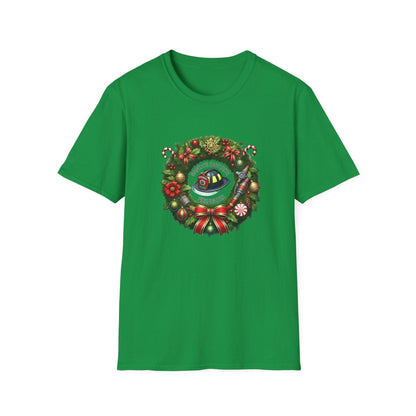 Santa's Favorite Firefighter - Wreath - Unisex Tee 🔥🎅 - Whippie's