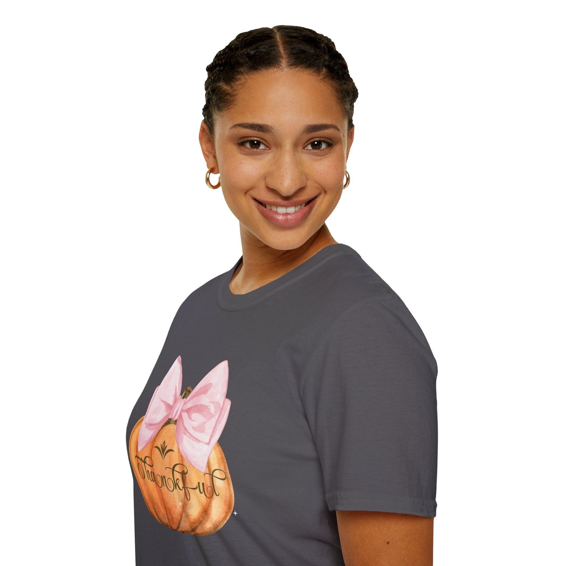 Thankful Pumpkin - A Heart Full of Gratitude! 🧡🎀 Unisex Tee - Whippie's