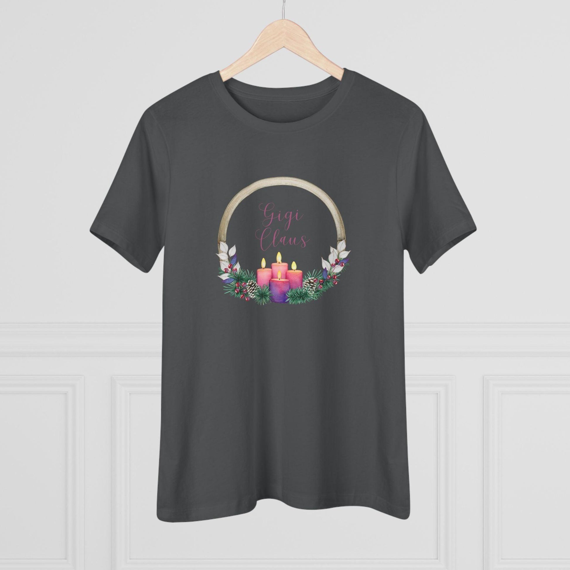 Gigi Claus - Christmas Cheer! 🤶🎄 - Women's Softstyle Tee - Whippie's