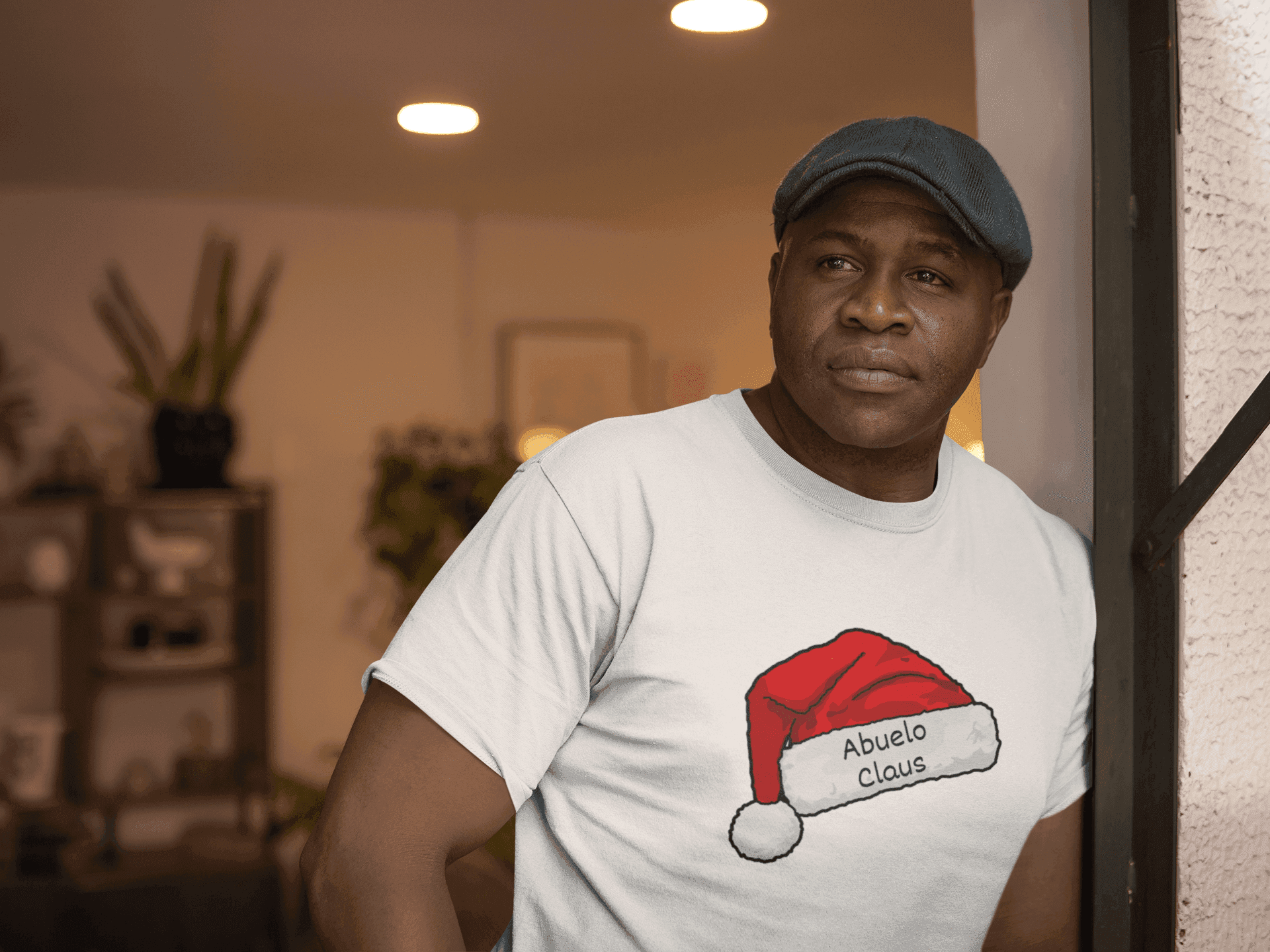Grandpapa Claus: The Gift-Giving Legend 🎅🎁- Mens Softstyle T-shirt - Whippie's