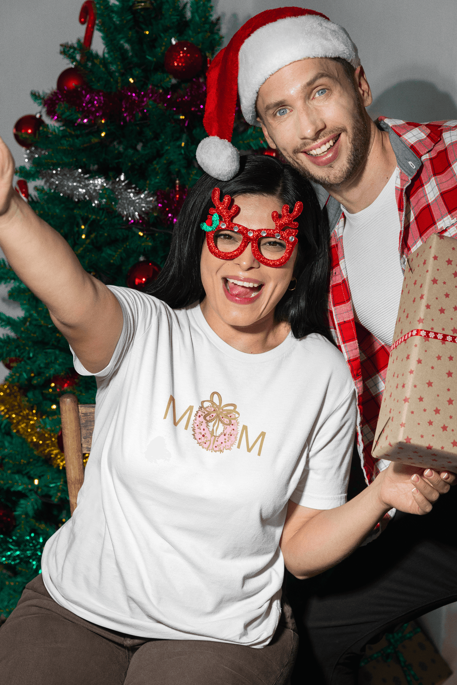 M🎀M - Christmas Wreath! 💖🎀 ✨🎄 Women's Softstyle Tee - Whippie's