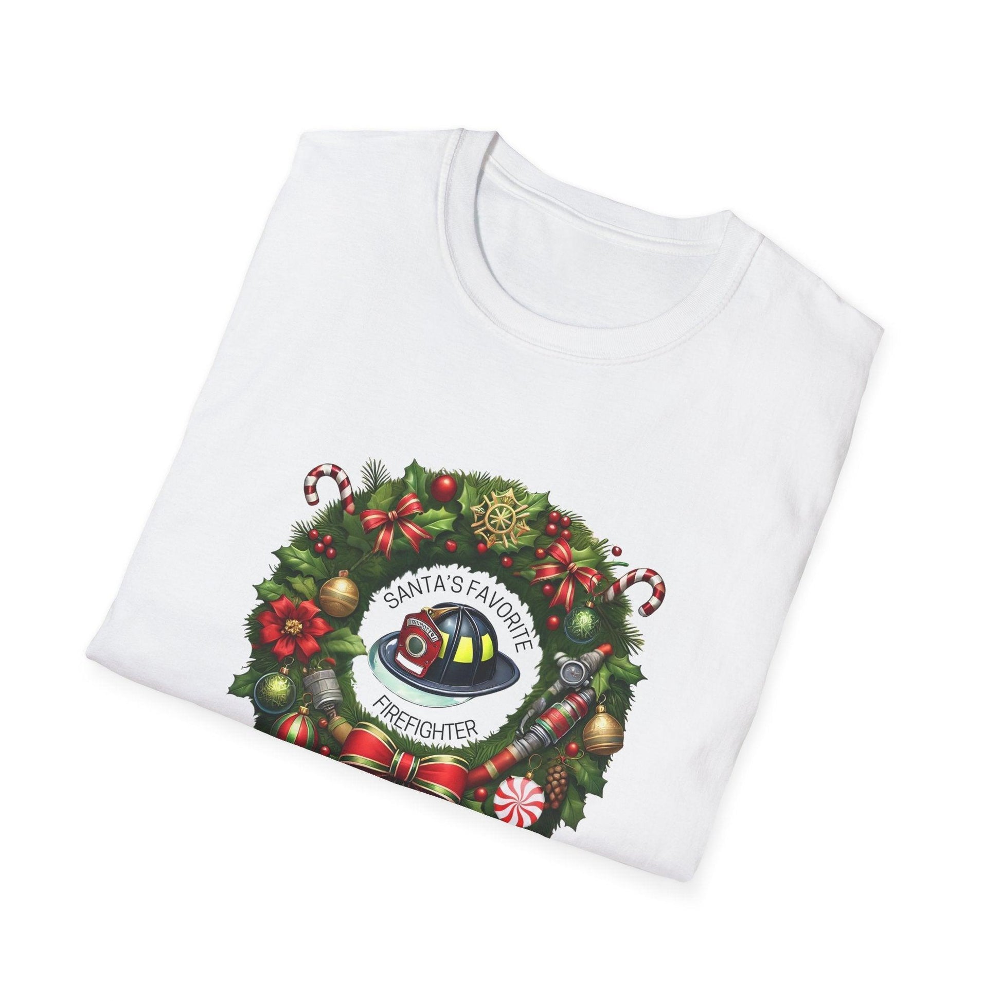 Santa's Favorite Firefighter - Wreath - Unisex Tee 🔥🎅 - Whippie's