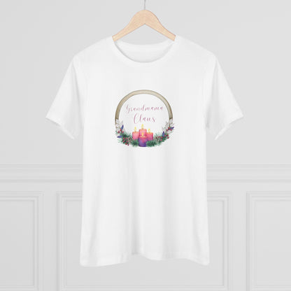 Grandmama Claus Tee - The Heart of Christmas 🤶🎄 - Women's Softstyle Tee - Whippie's