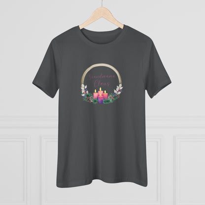 Grandmama Claus Tee - The Heart of Christmas 🤶🎄 - Women's Softstyle Tee - Whippie's