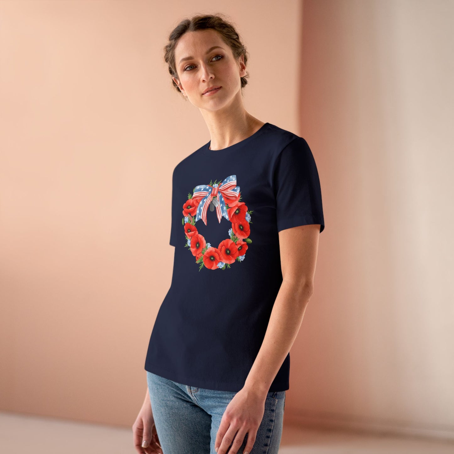 Memorial Day 'Never Forget' Wreath - Women's Tee