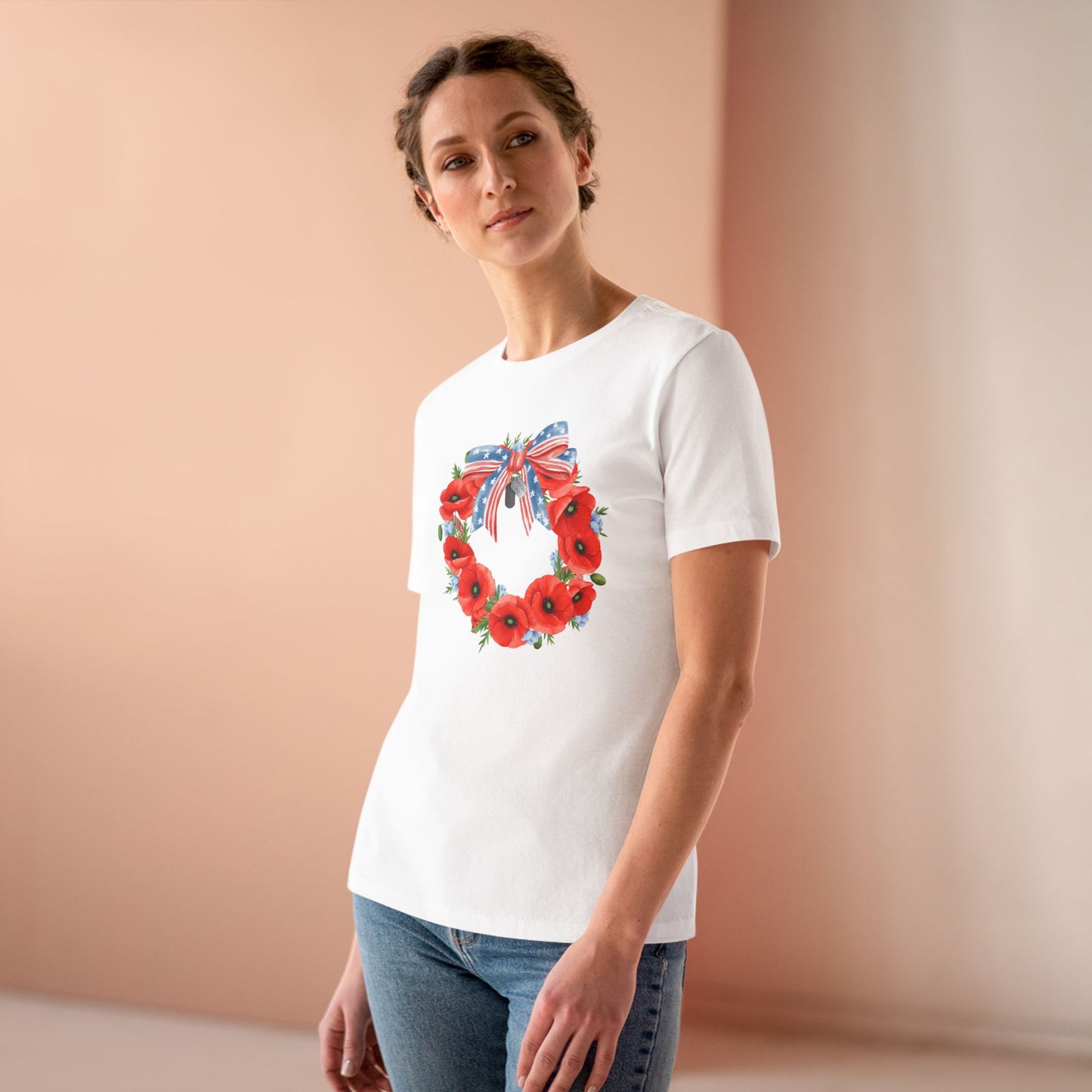 Memorial Day 'Never Forget' Wreath - Women's Tee